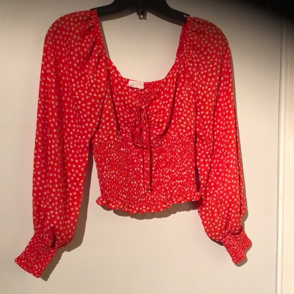 Sienna Sky XS Long sleeve Smocked crop top - Picture 1 of 7